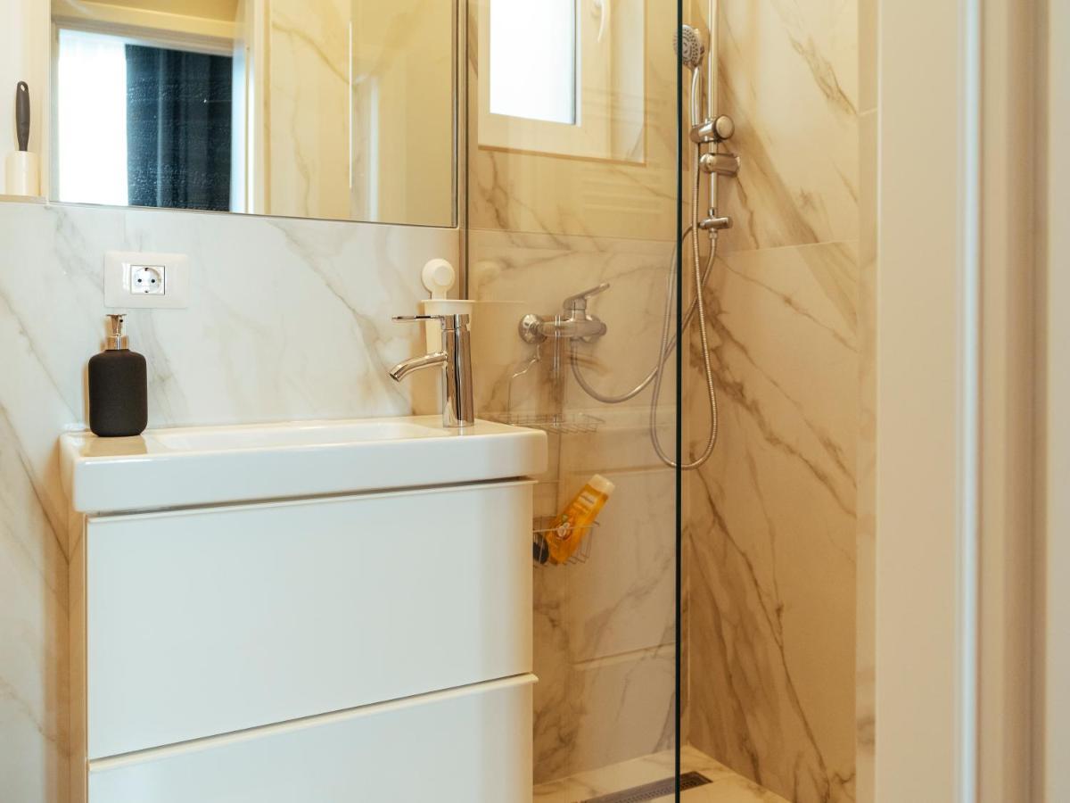 Beautiful Apartment - Top Location - Amazing Balcony 부쿠레슈티 외부 사진