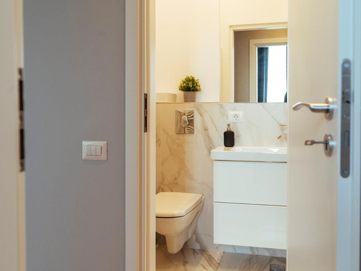 Beautiful Apartment - Top Location - Amazing Balcony 부쿠레슈티 외부 사진