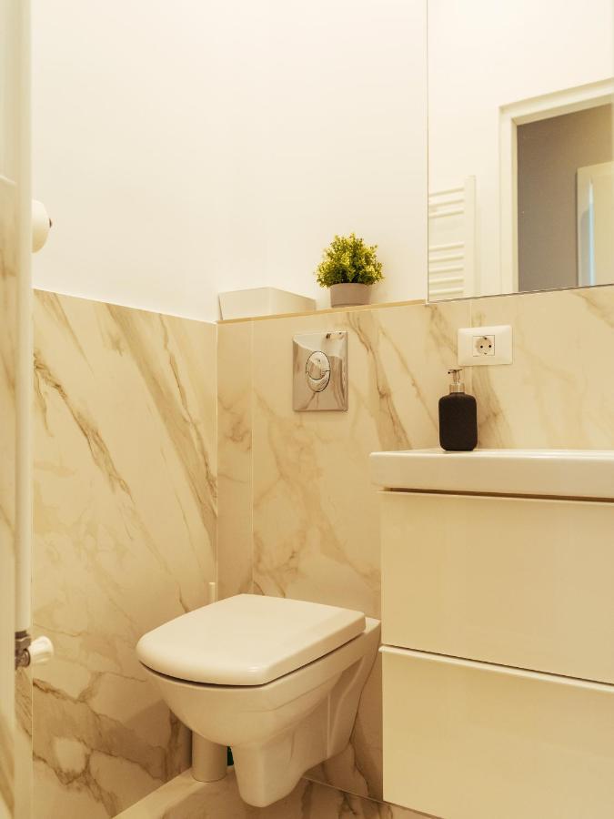 Beautiful Apartment - Top Location - Amazing Balcony 부쿠레슈티 외부 사진